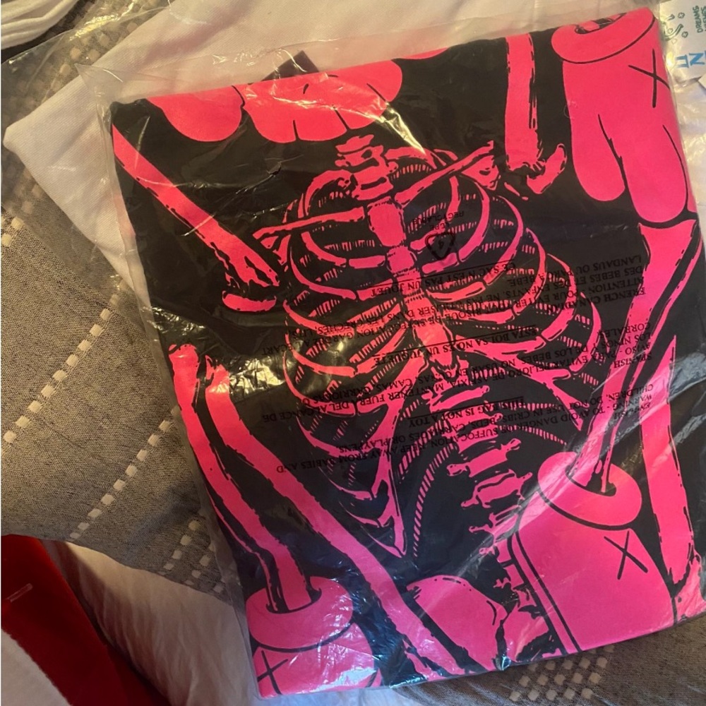 Kaws new fiction t-shirt